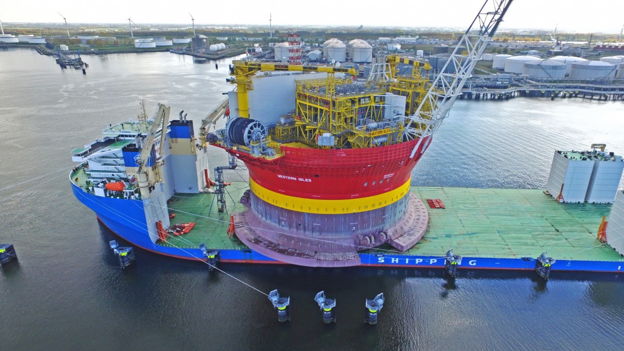 heavy lift vessel